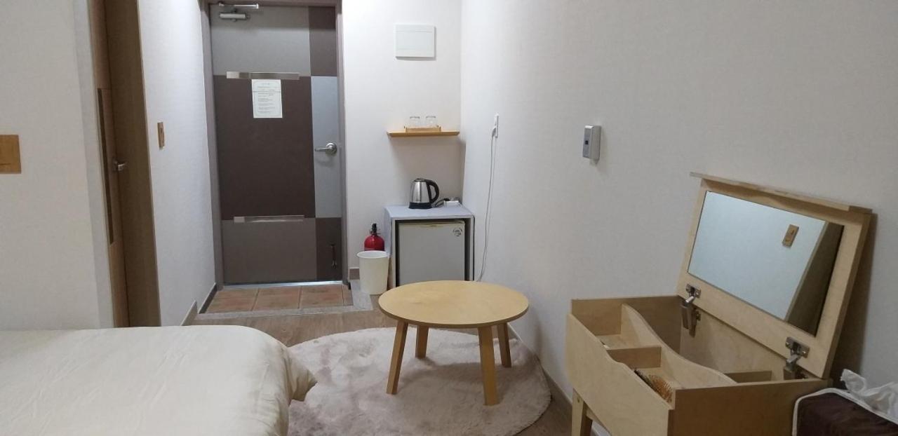 Moon Forest Guesthouse Чеджудо Экстерьер фото