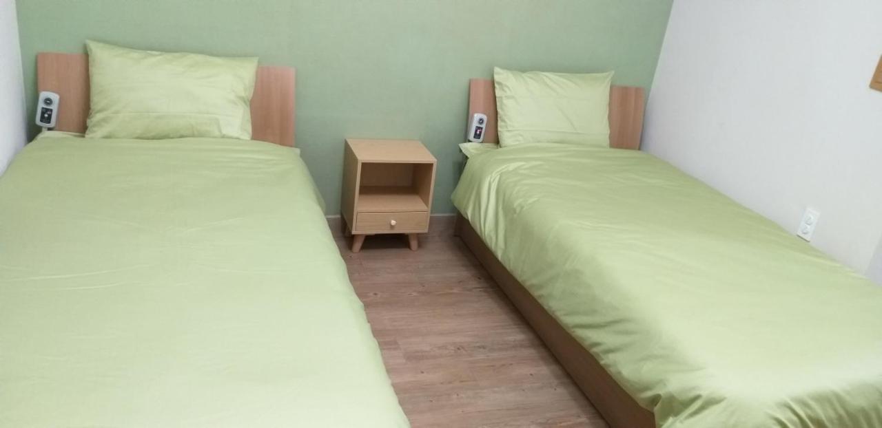 Moon Forest Guesthouse Чеджудо Экстерьер фото