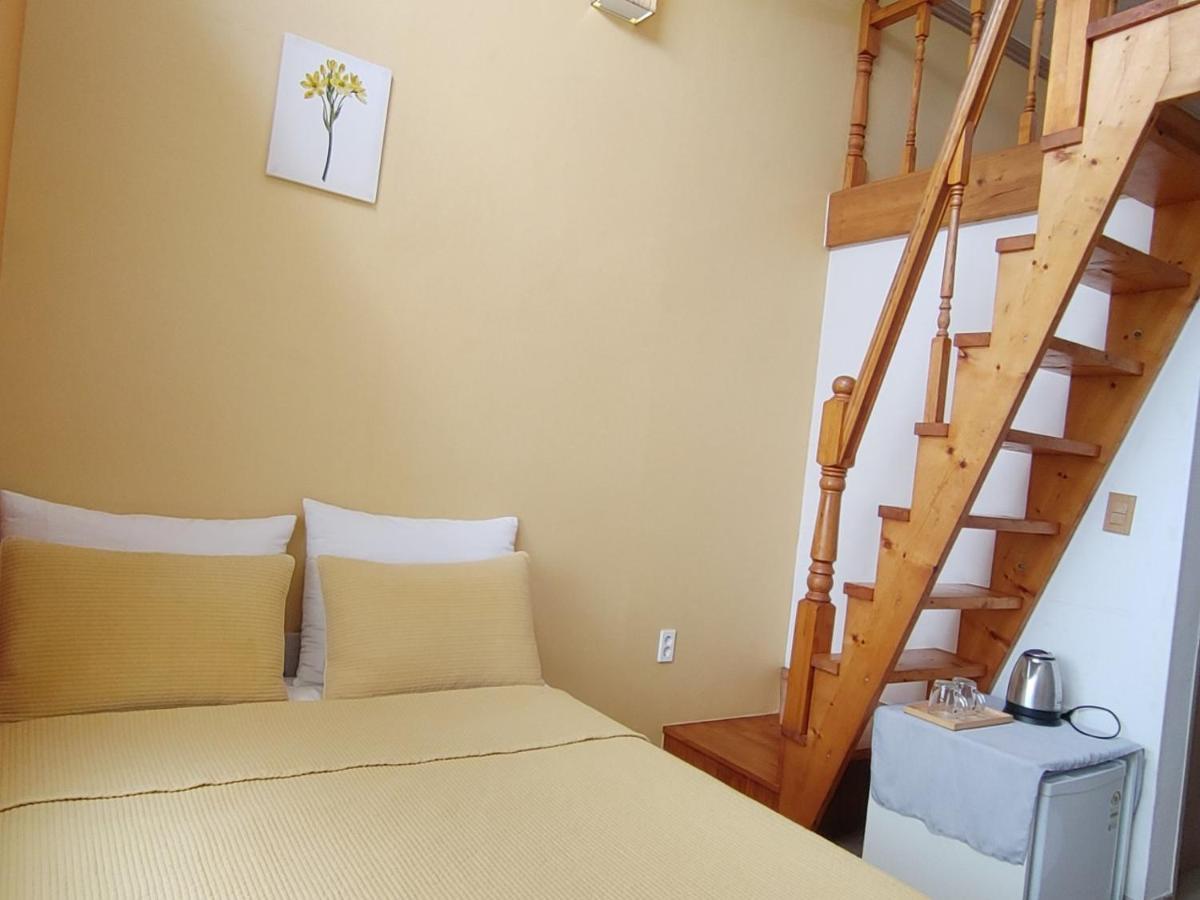 Moon Forest Guesthouse Чеджудо Экстерьер фото