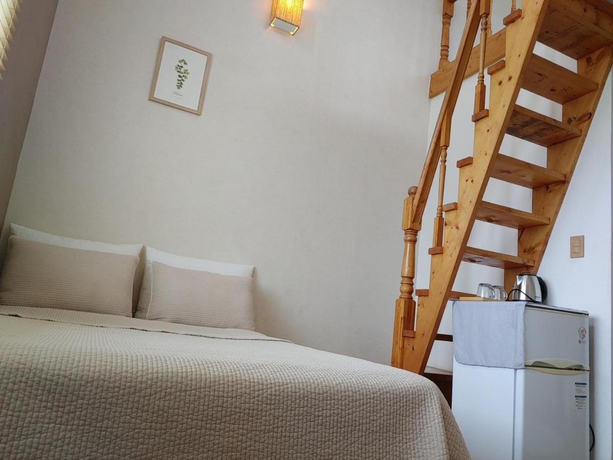 Moon Forest Guesthouse Чеджудо Экстерьер фото