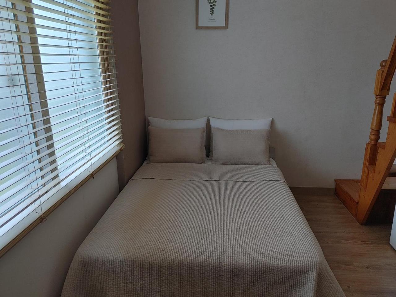 Moon Forest Guesthouse Чеджудо Экстерьер фото